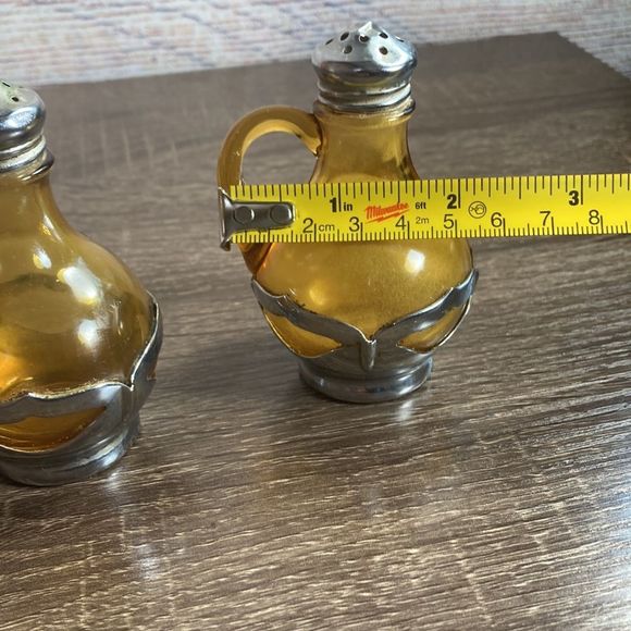 Salt & Pepper Shakers VTG Amber Glass & Chrome Metal Farber Bros Set - Picture 14 of 14